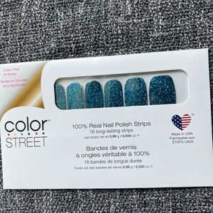 ColorStreet nails- Dallas darling